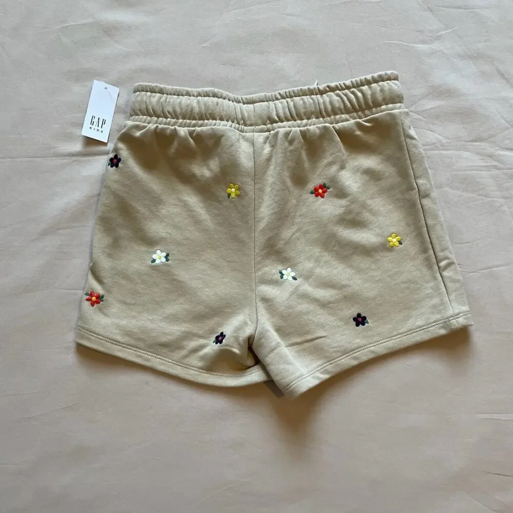 NWT Gap Tan Shorts with Embroidered Flowers Size Large